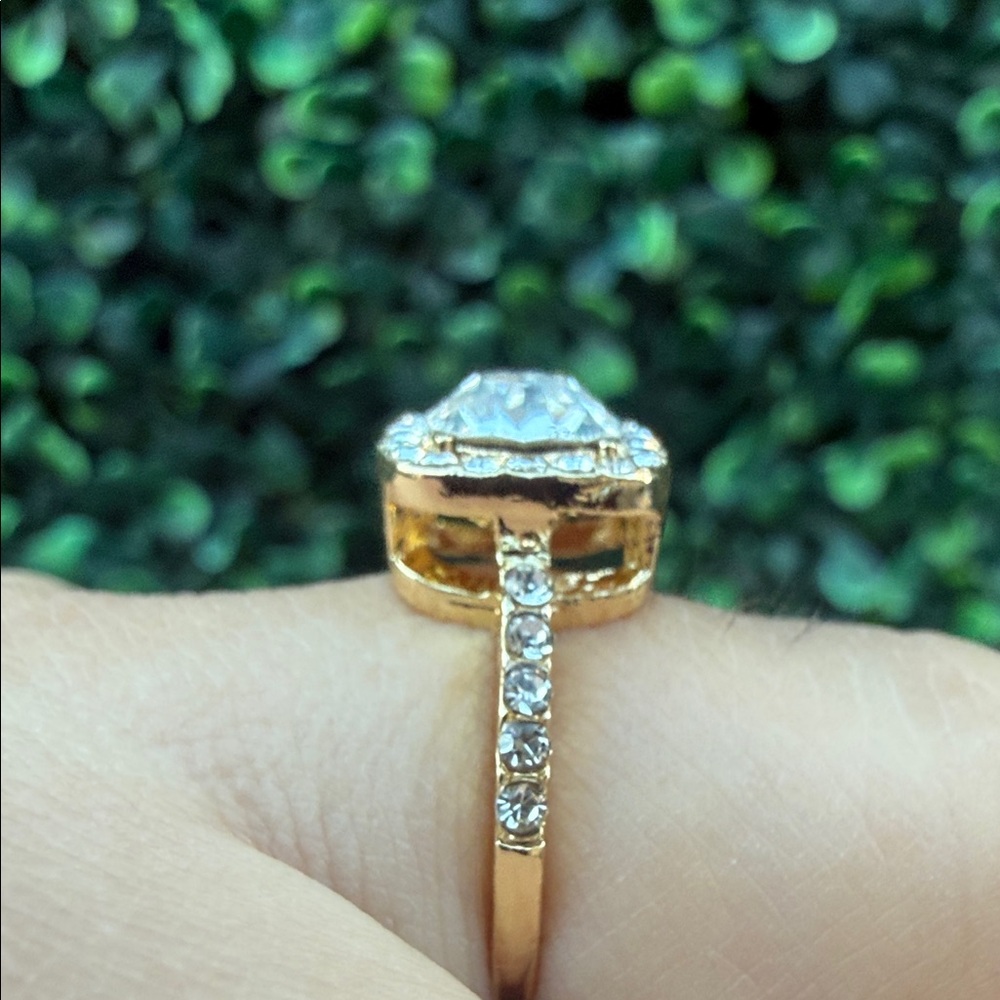 Adjustable Fashion Jewelry Gold and Silver Crystal Ring - Picture 3 of 4